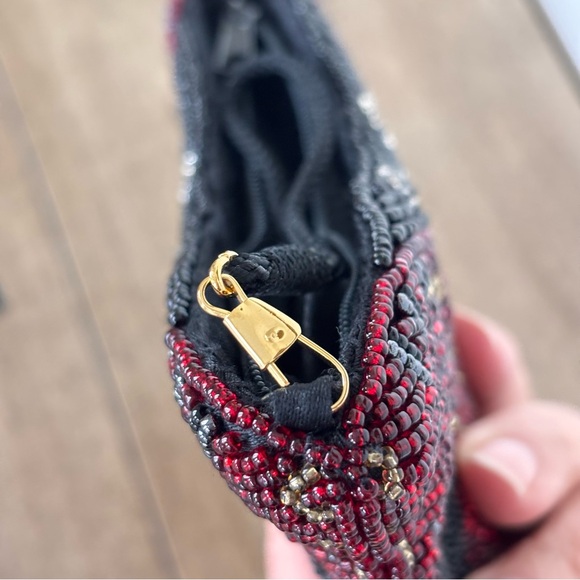 Vintage Neiman Marcus Red and Black Beaded Butterfly Petite Evening Bag - Picture 12 of 17